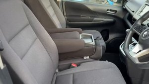 Японская няня на колесах. Nissan Serena