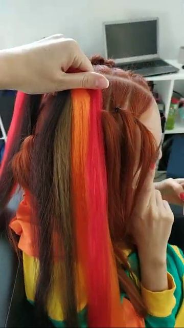 цвета рыжего