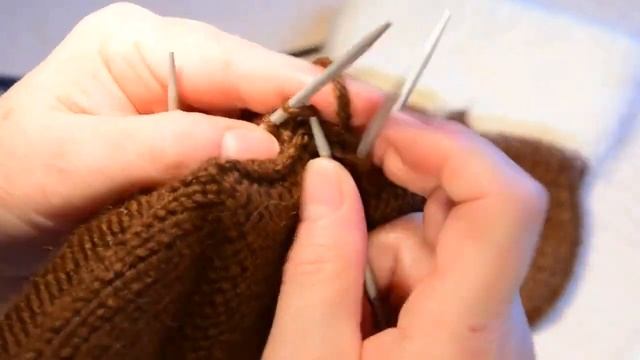 Носки из толстой пряжи. Очень просто.Спицами. #2024 смотреть онлайн