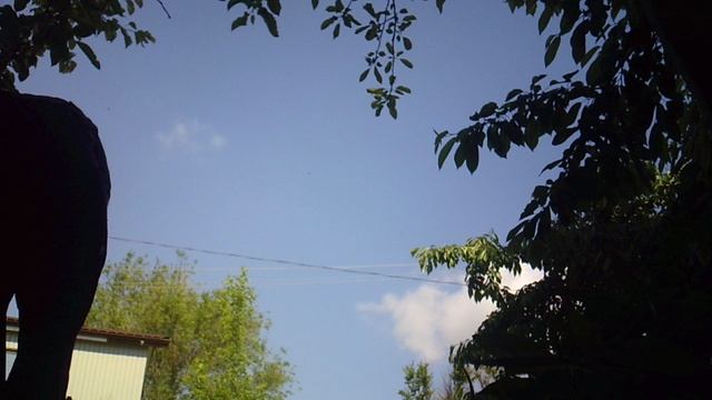 Работа электрокосилкой HÜTER