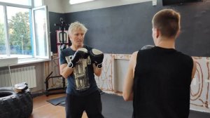 Сможет каждый! На атаку  левой, контратака левой под одноименную.