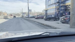 Поездка на машине: исследуем родной город вместе