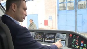 Кличко и современный трамвай  Кличко новый прикол, травмай