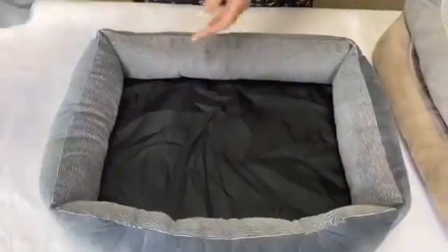 Лежанка пуфік м'яка для собак та кішок колір світло сі? смотреть онлайн