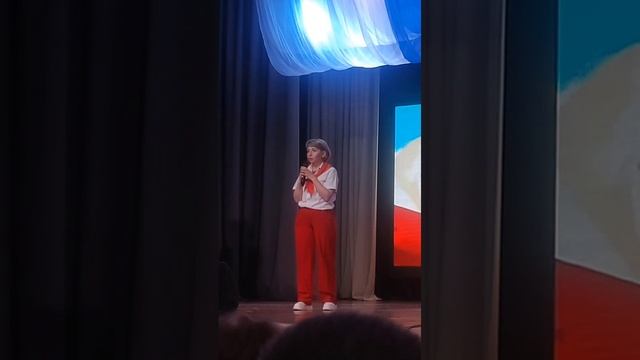 Руководитель "Пионерии Забайкалья" Юлия Верхотурова поздравила юных школьников с Днем Пионерии