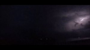 Молнии в замедленной съемке