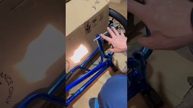 На велосипед BMX не влезает переднее колесо часть 1 смотреть онлайн