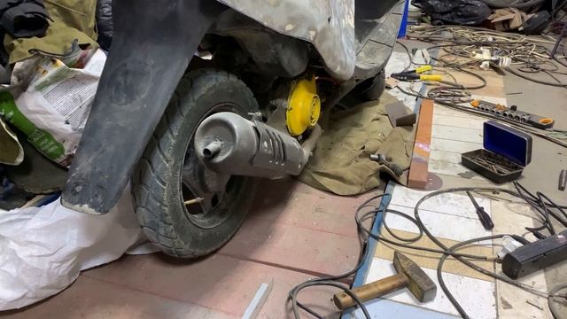 1 Скутер на МИЛЛИОН #СКУТЕР за 3000 рб Скутер не едет боль смотреть онлайн