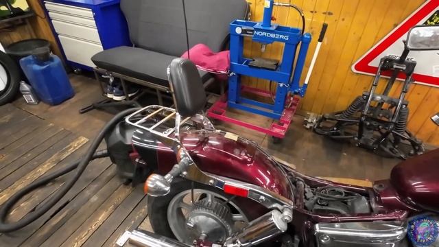 Проблемы обслуживания Shadow 1100 1998 года смотреть онлайн