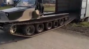 Гусеничный вездеход мега-танк. Отправка
