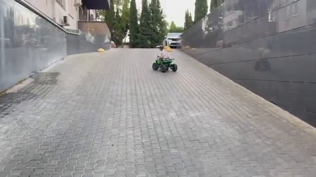Квадроцикл детский Электра смотреть онлайн