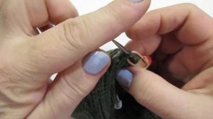 мужская двойная шапка вязаная спицами с фиксированны?