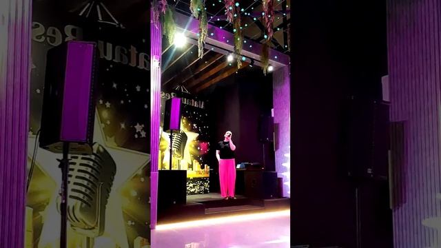 Букет бумажных роз (cover by гр. Фристайл)  Певица в г. Алма? смотреть онлайн