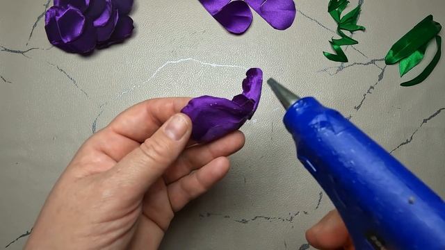 Eustoma flower made of satin ribbons\Цветок Эустома из атласных лент