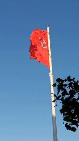 Дербент. Советский флаг.