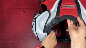 Хоккейный нагрудник CCM U+ PRO NHL