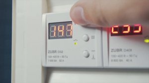 Реле напряжения Zubr D32 и D32T - обзор