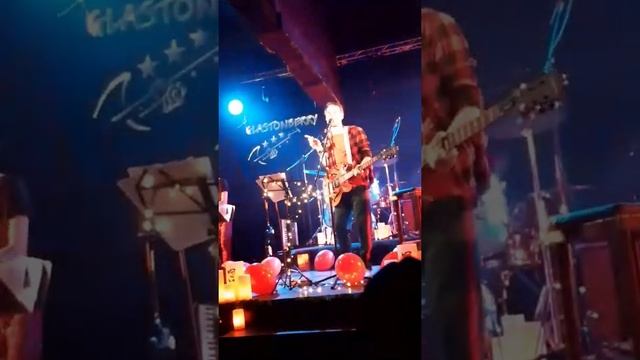 Василий Уриевский & Группа Gardina - Парам-пам-пам (Live) смотреть онлайн