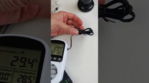 Терморегулятор в розетку 220В с датчиком температуры Bit