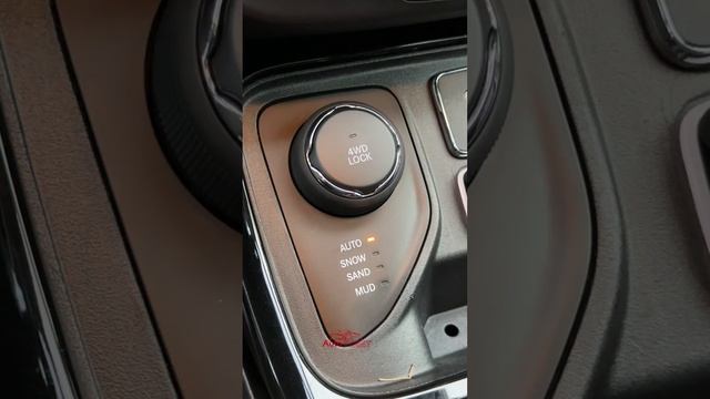 У продажу Jeep Compass AWD 2018 рік 2.4 бензин/автомат за 15600$ смотреть онлайн