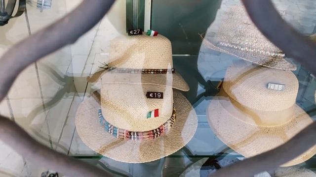 Итальянские Витрины… Давайте заглянем !? смотреть онлайн