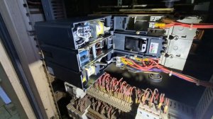 Меняем привод автоматического выключателя  NS 630 на АВР