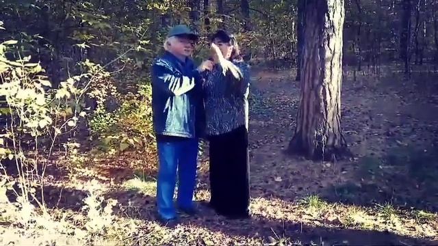 ДУЭТ "РОМАН С ОЛЬГОЙ". БУКЕТ ИЗ БЕЛЫХ РОЗ.