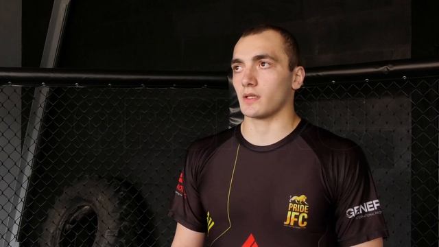 Боец ММА Адам Бартиханов одержал победу на бойцом из К смотреть онлайн