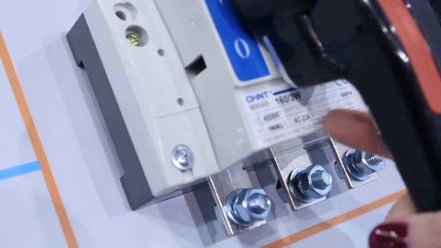 Разъединитель Chint NH40-160/3CS обзор смотреть онлайн