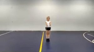 Прыжки со скакалкой  Вращение скакалки вперед  руки ск