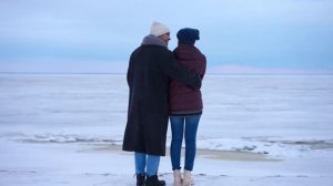 Зрелые женщины делают ЭТО, когда пристают к молодым му