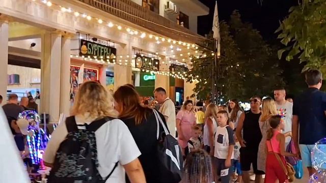 Витязево. Море. Аттракционы смотреть онлайн