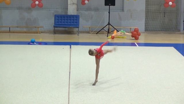 Ковалева Мария булавы школа 2