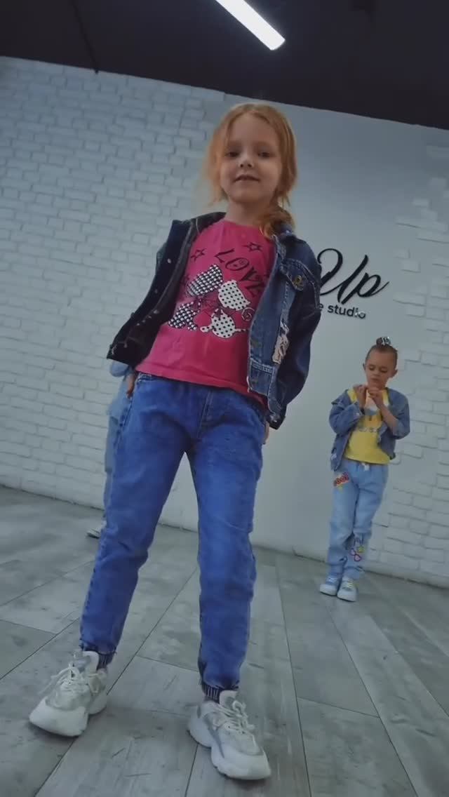 Fashion Kids смотреть онлайн