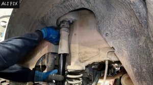 как заменить задний амортизатор ... kia sportage 2010-2015 (крутя?