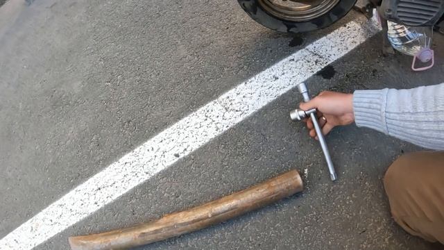 Замена покрышки на скутере #курьер