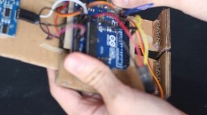 Самодельный злобный робот-собака на Arduino и картоне