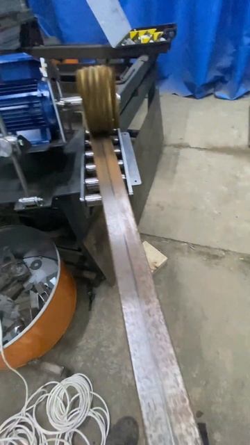 Станок зачистка профильной трубы от ржавчины смотреть онлайн