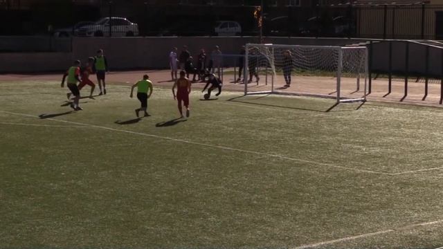 Обзор 1-го тура чемпионата ЛФЛ Владикавказ в формате 8/8 смотреть онлайн