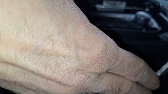 VW Polo Sedan: Как снять блок управления климатом! смотреть онлайн