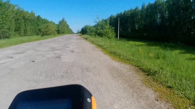 На работу на велосипеде 83 км