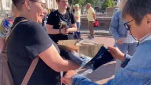 Раздербанили рушник на сувениры для жриц ночного дожора