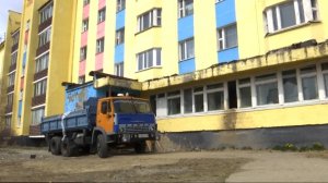 В поселке Хасын приступили к капремонту фельдшерского здравпункта