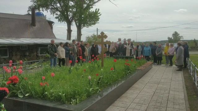9 мая 2025 года. Панихида на Братской могиле села Альшань