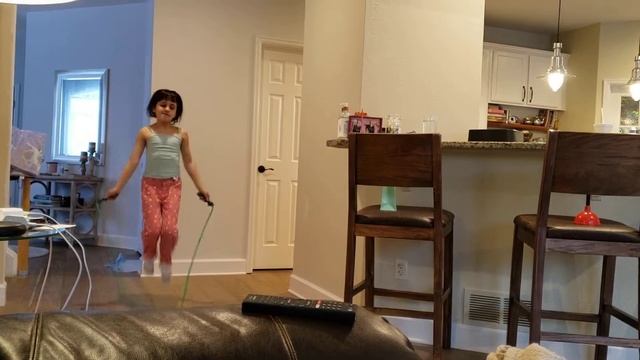 скачане на ластик смотреть онлайн