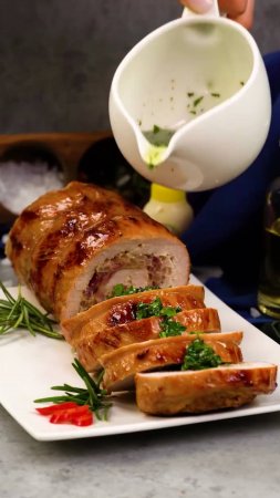 Вот секрет лучшего мясного рулета для праздничного стола