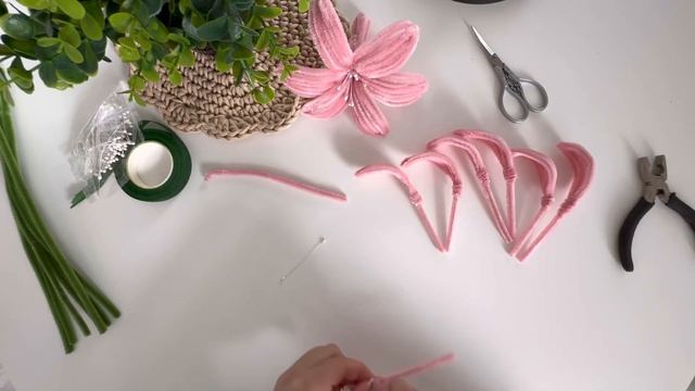 Лилии из синельной проволоки. Цветы своими руками. Цве смотреть онлайн