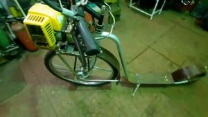 Внедорожный самокат с  двигателем от триммера.