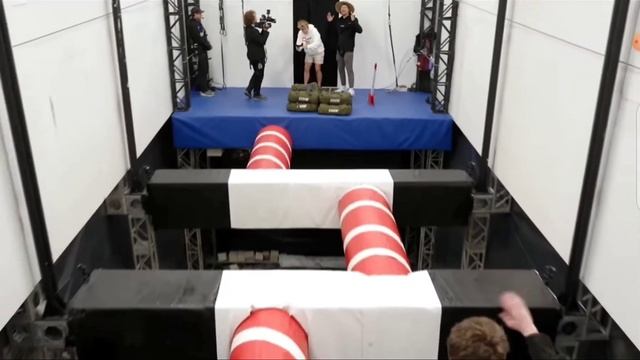 реакция на ролик Mr Beast самая смертельная полоса препят смотреть онлайн