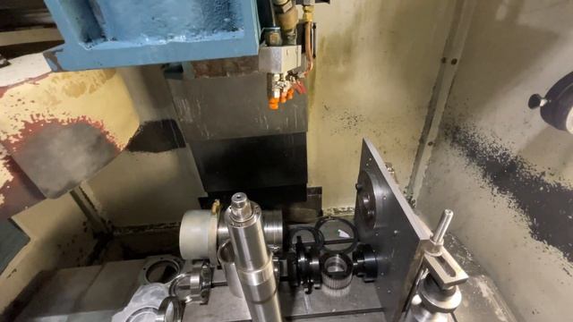 Ремонт шпинделя фрезерного станка с ЧПУ ARIX V-450 на коле? смотреть онлайн